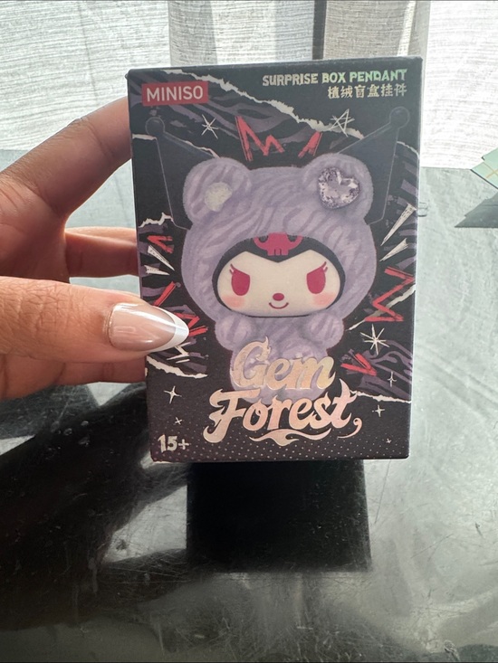 Miniso Accessories - MINISO Sanrio Gem Forest Surprise Box Pendant